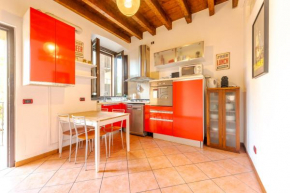 Guest Planet - Rosso Milano Apartment - Navigli Area